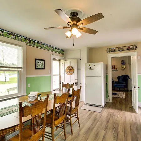 Peaceful Country Home In Serene Setting With Yard